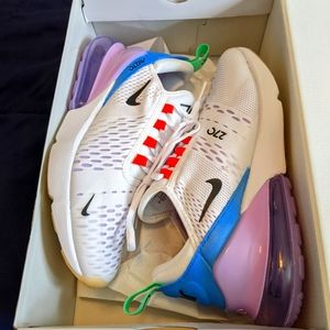 Nike sz 7 Air270